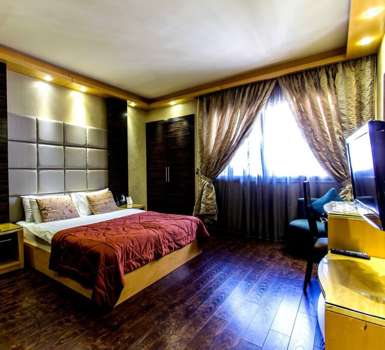 Lahoya Verdun Hotel 4*