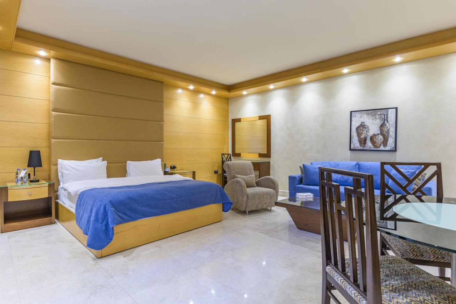 Lahoya Verdun 4*